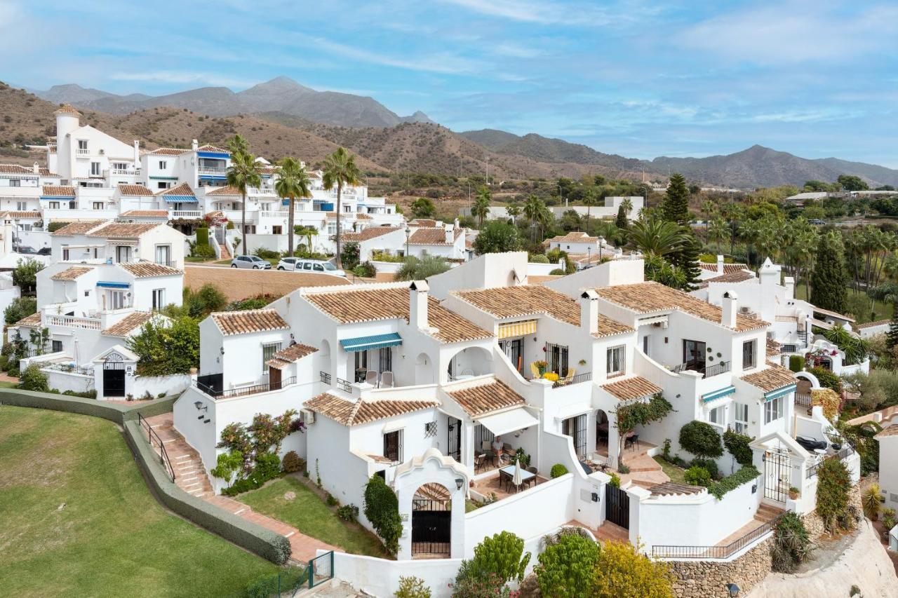 Casablanca 31 El Oasis Capistrano * Nerja